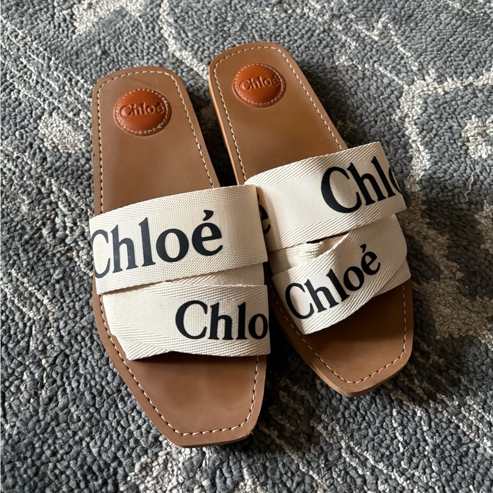Chloé woody Beige Sandals with Logo Straps